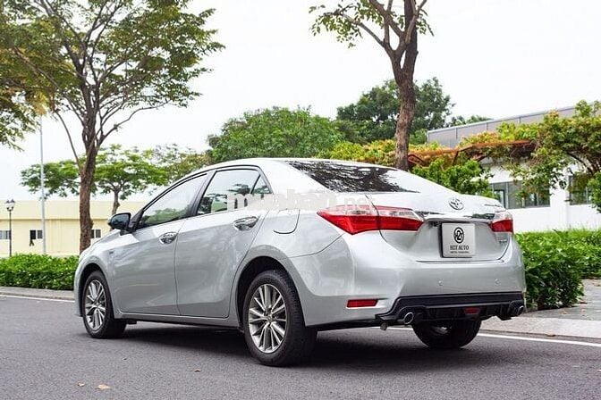 Toyota Corolla Altis 2015 1.8G AT - 90000 km