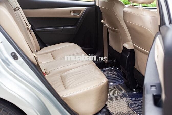Toyota Corolla Altis 2015 1.8G AT - 90000 km