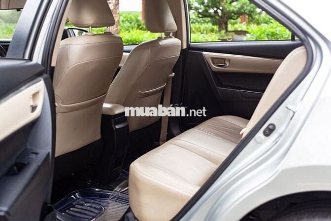 Toyota Corolla Altis 2015 1.8G AT - 90000 km