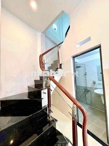nhà 1 trệt 1 lầu gần đường đặng văn trơn bán gấp kẹt quá rồi