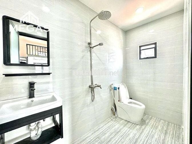DUPLEX NGAY HỒNG BÀNG, Q5, MỚI 100%, ĐẦY ĐỦ NỘI THẤT