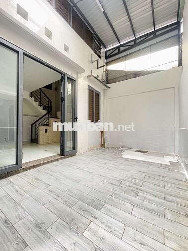 NHÀ RẺ  - SỔ ĐẸP - TRUNG TÂM Q3 - 55M2 - NGANG 5M