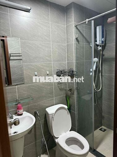Căn hộ góc 74 m2 tầng cao 3 PN Green river Phạm thế Hiển Q8