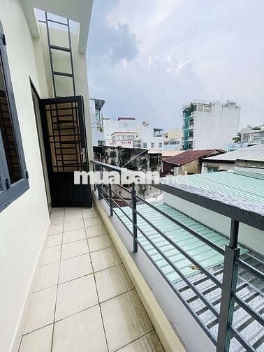 NHÀ RẺ  - SỔ ĐẸP - TRUNG TÂM Q3 - 55M2 - NGANG 5M