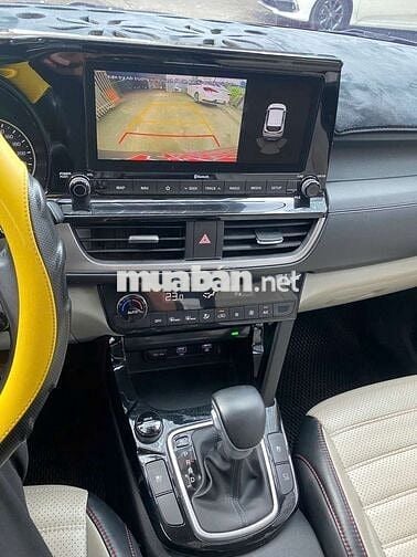 Kia Seltos 2020 Premium 1.4 Turbo,màu vàng,4v km