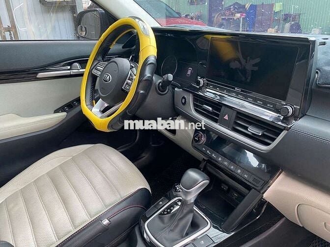 Kia Seltos 2020 Premium 1.4 Turbo,màu vàng,4v km