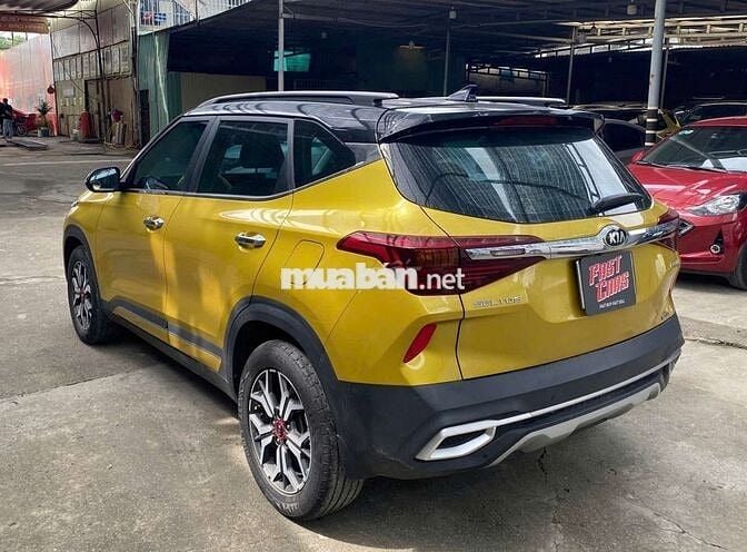 Kia Seltos 2020 Premium 1.4 Turbo,màu vàng,4v km
