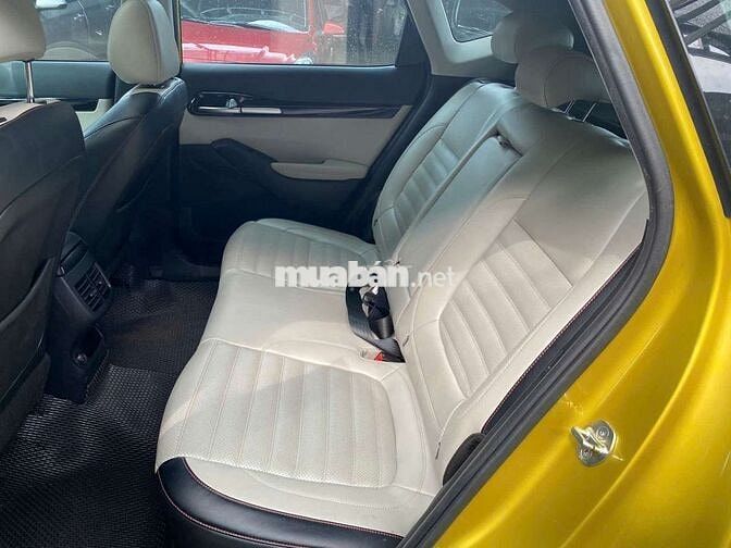 Kia Seltos 2020 Premium 1.4 Turbo,màu vàng,4v km