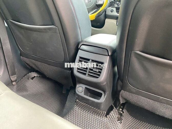 Kia Seltos 2020 Premium 1.4 Turbo,màu vàng,4v km