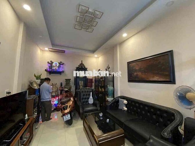 Bán nhà Q7- chợ Tân Thuận-50m2-5 tỷ 2- cầu tân thuận 1-3PN