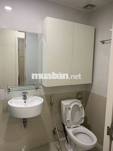 Một tổ ấm rộng rãi, tiện nghi với đầy đủ các dịch vụ thiết yếu.