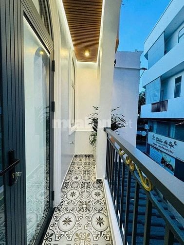 Bán nhà Điện Biên Phủ, Quận 3 giá 5Tỷ200 | DT: 58,2m2 | Hẻm xe hơi oto