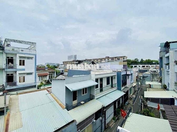 🏡 NHÀ LÔ GÓC 3 TẦNG – HẺM XE HƠI THÔNG – LINH TÂY - CHỈ 7.9 TỶ