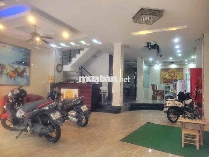 KHÁCH SẠN COZY 6 TẦNG Q1 NGANG KHỦNG ~8X16M- THU NHẬP 180 ĐẾN 200 TRIỆ
