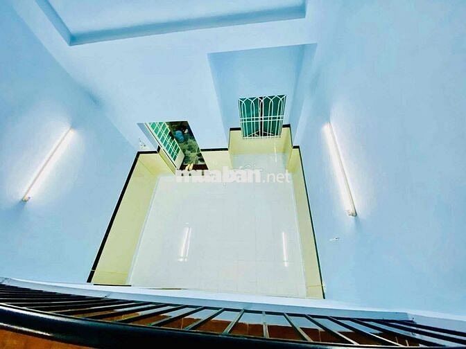 Cho Thuê Nhà Sạch Sẻ DT 4x20 1Trệt 1Lửng 2Pn 2Wc Sân Rộng Rải Ôtô