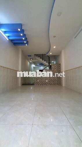 NHỈNH 7 TỶ, 92m2  TÂN PHÚ , 2 TẦNG SÁT MT