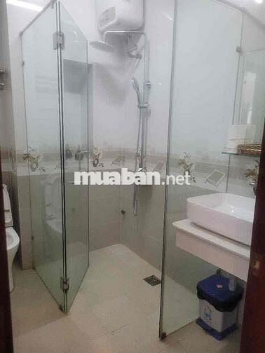 KHÁCH SẠN COZY 6 TẦNG Q1 NGANG KHỦNG ~8X16M- THU NHẬP 180 ĐẾN 200 TRIỆ