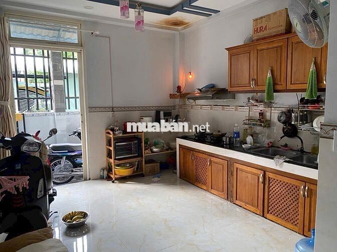 Nhà ở cho gia đình , 2 phòng ngủ, hẻm 2000 Huỳnh Tấn Phát, Nhà Bè