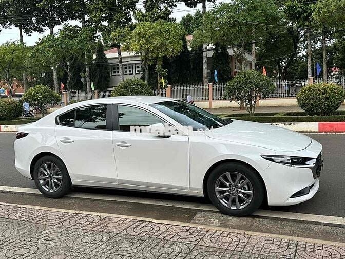 Mazda 3 bản Delux 2021 - 30000 km 1 đời chủ