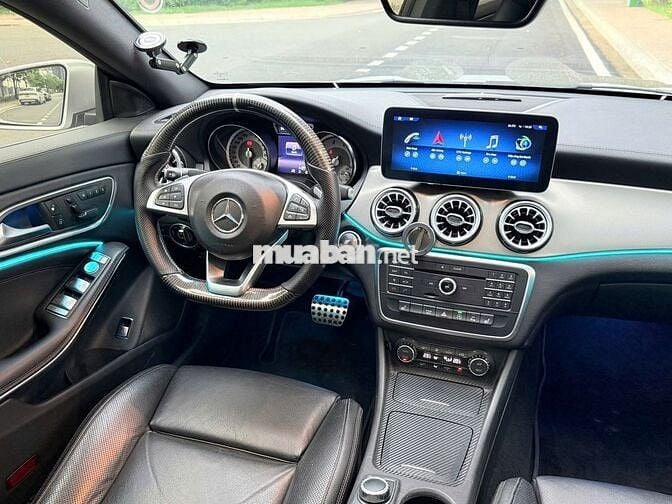 Mercedes Benz CLA250 4Matic 2016