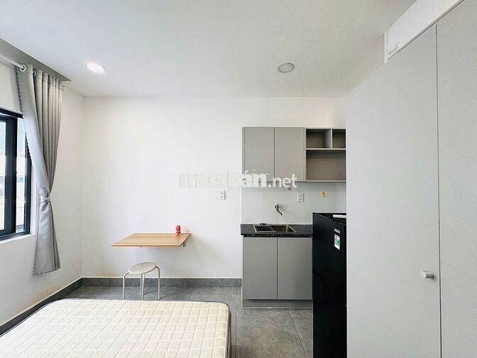 STUDIO RỘNG XINH GẦN VLU CS3 TÒA NHÀ THANG MÁY CỬA SỔ TRỜI