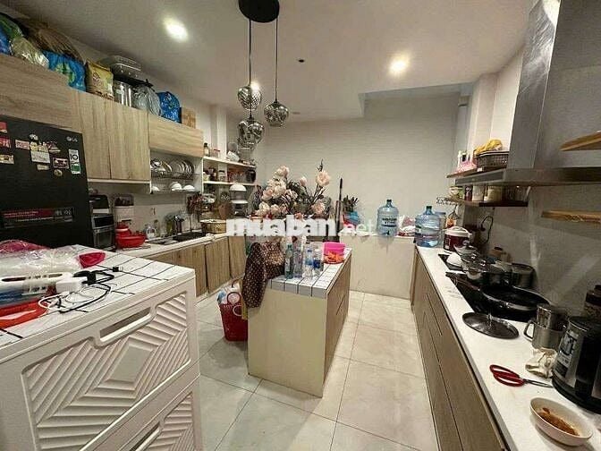 NHÀ 5 TẦNG ĐẸP MẶT TIỀN — LÊ NIỆM PHƯỜNG PHÚ THẠNH  (4m x 15m)
