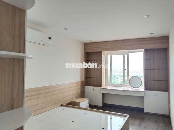 Bán DIC Phoenix block C view hồ
_ Có 2pn, 1 wc nhà mới