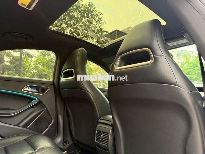 Mercedes Benz CLA250 4Matic 2016
