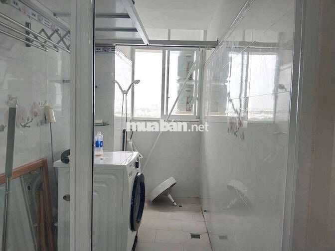 Bán DIC Phoenix block C view hồ
_ Có 2pn, 1 wc nhà mới