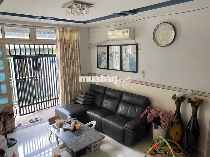 Nhà ở cho gia đình , 2 phòng ngủ, hẻm 2000 Huỳnh Tấn Phát, Nhà Bè