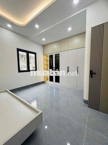 NHÌN LÀ GHIỀN- NGẮM LÀ THÍCH MÊ - NHÀ LÔ GÓC NỞ HẬU 5.6m - HẺM 6M