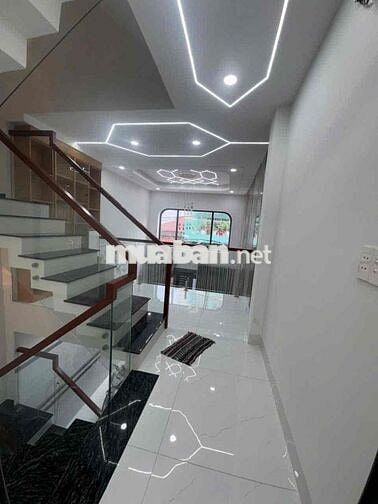 NHÀ 1 LỮNG 3 LẦU- HẺM 6M THÔNG