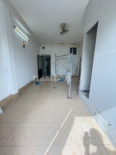 Sang hợp đồng căn hộ dịch vụ 7 phòng và 1 mặt bằng cao lỗ Q8