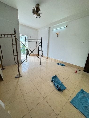 Sang hợp đồng căn hộ dịch vụ 7 phòng và 1 mặt bằng cao lỗ Q8