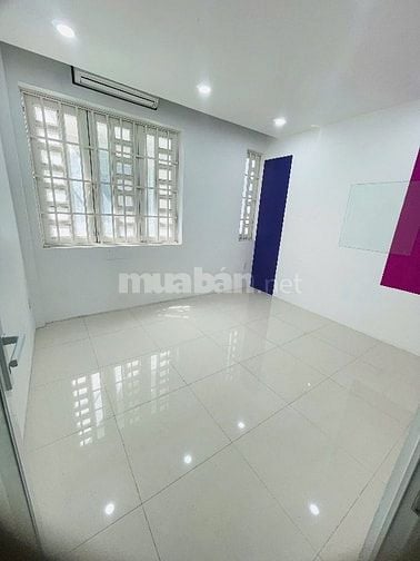 Sang hợp đồng căn hộ dịch vụ 7 phòng và 1 mặt bằng cao lỗ Q8