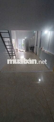 Cho thuê nhà nhỏ có gác tl 15 q12 giá 3tr5