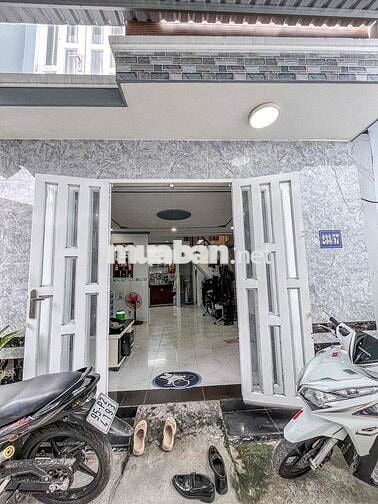 NHÀ LẦU MỚI TUYỆT ĐẸP HẺM 233 ĐƯỜNG NGUYỄN VĂN CỪ
