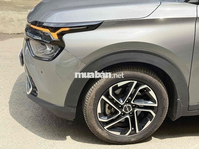 Kia Carens 2023 1.4T Signature - 19000 km