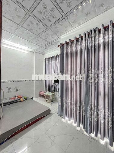 NHÀ LẦU MỚI TUYỆT ĐẸP HẺM 233 ĐƯỜNG NGUYỄN VĂN CỪ