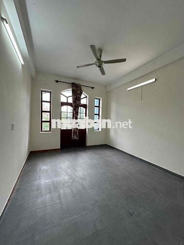 cho thuê nhà nguyên căn giá *** khu Vip Linh Chiểu