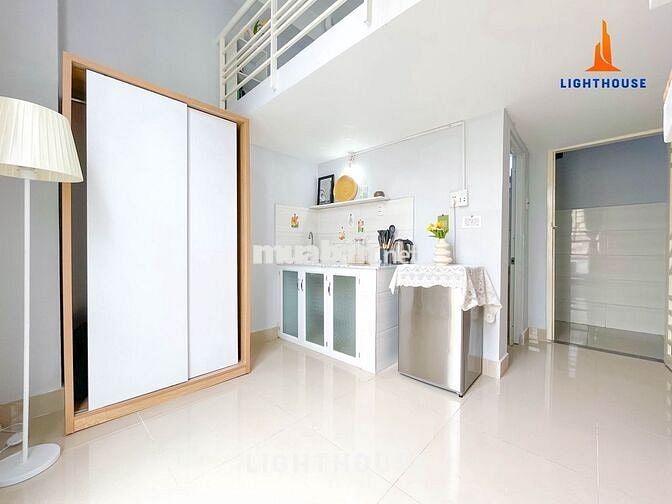 PHÒNG DUPLEX ĐẸP NGAY SÁT VLU Cs2 – CỬA SỔ TRỜI LỚN