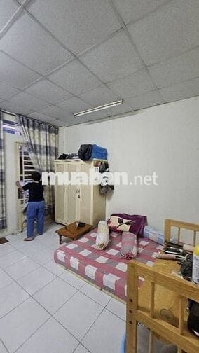 Bán nhà 2 tầng, 32m2 giáp Tên Lửa, nhỉnh 2 tỷ