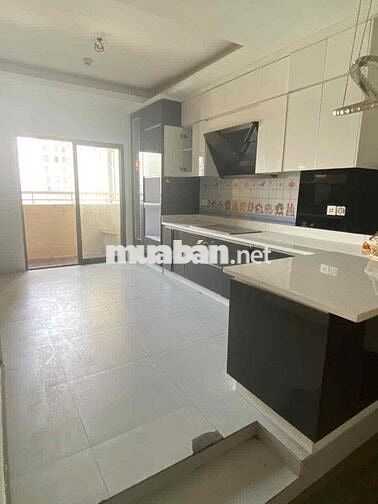 Chỉ 2,1tr vào là ở view thoáng mát, tiện ích đầy đủ, gần chợ...
