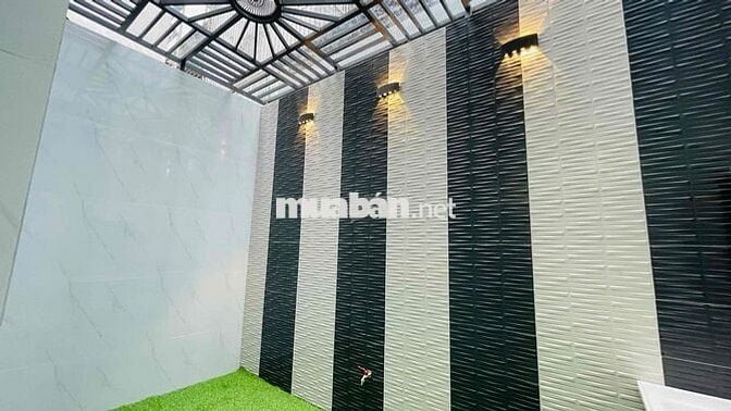 Cần bán gấp đường Ô TÔ, Trung Mỹ Tây, Quận 12, nhà 5 tầng mới siêu re