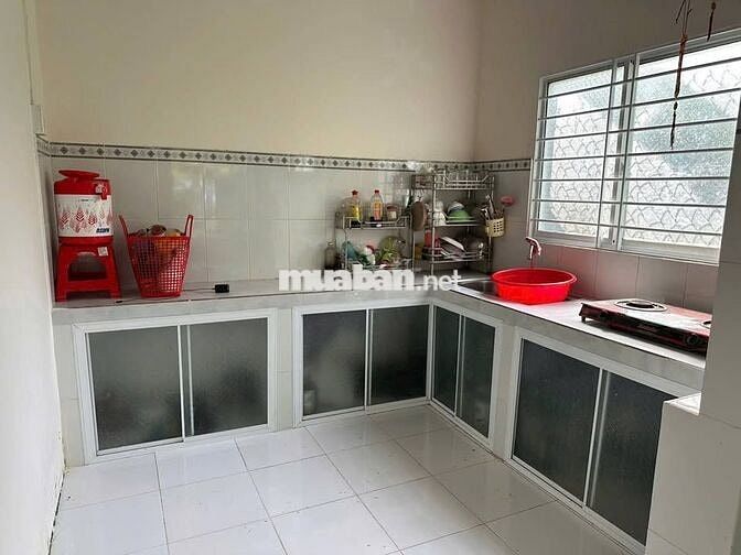 Căn nhà ngang 7m đẹp ngay trung tâm Trảng Bàng 217m2 giá 880 triệu