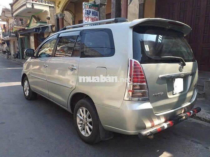 Toyota Innova 2008 J - 88888 km