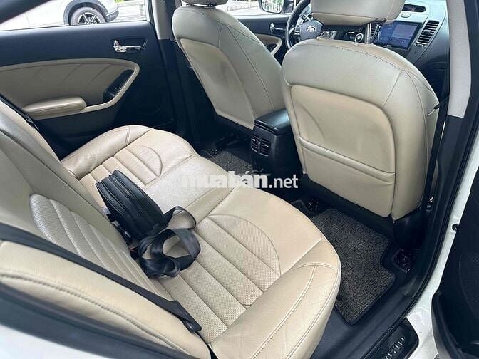 Kia Cerato 2018 1.6 AT Trắng Siêu Chất