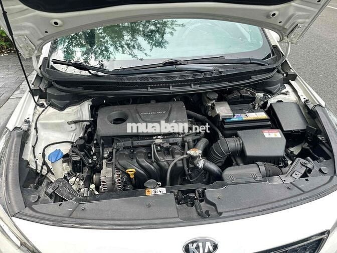 Kia Cerato 2018 1.6 AT Trắng Siêu Chất