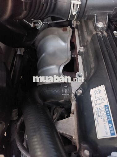Bán Toyota Innova 2012 màu vàng 2.0G - 140000 km
