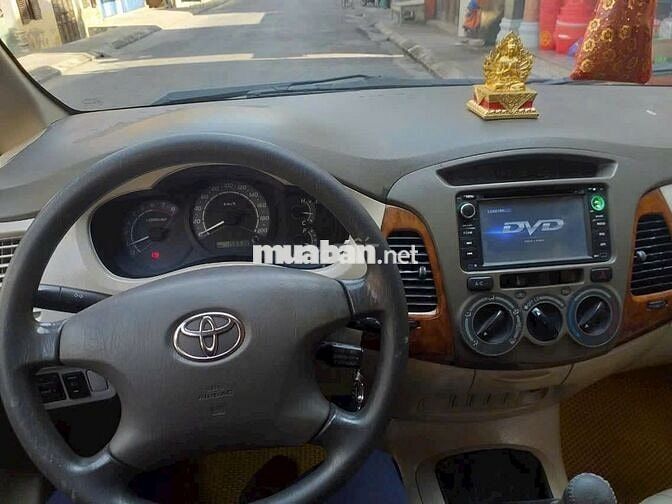 Toyota Innova 2008 J - 88888 km
